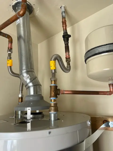 Water heater installation and plumbing repair in Tampa Palms